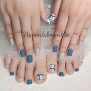 Nwt 48pcs Blue Gray Manicure & Pedicure Premium Press On Nails